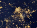 夜空下“繁星點點” 你是否曾想象過自己的城市也會成為其中最亮的一顆星？