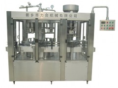 新鄉(xiāng)力合機(jī)械提供好的灌裝打塞二聯(lián)