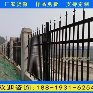 汕頭工地藍白色雙彎頭柵欄 佛山圍墻